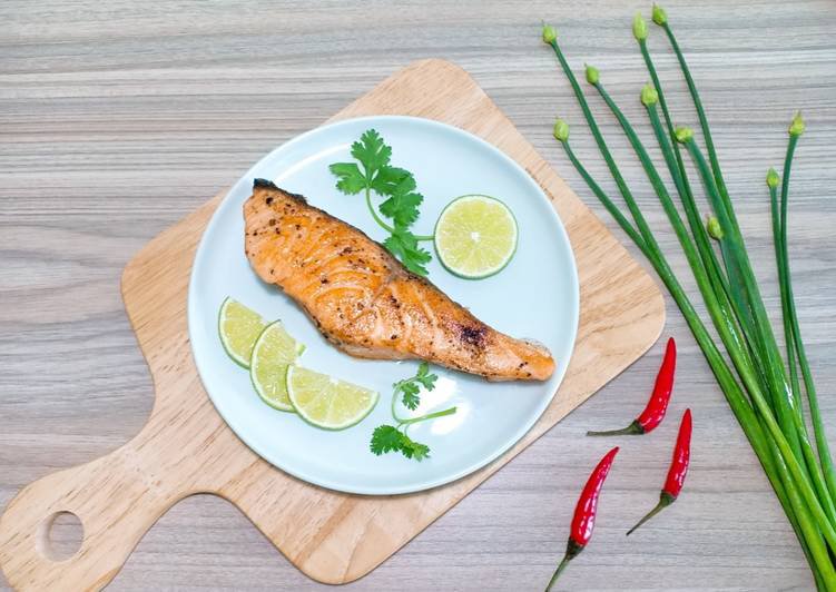 Cá hồi là một trong những thực phẩm tốt cho da